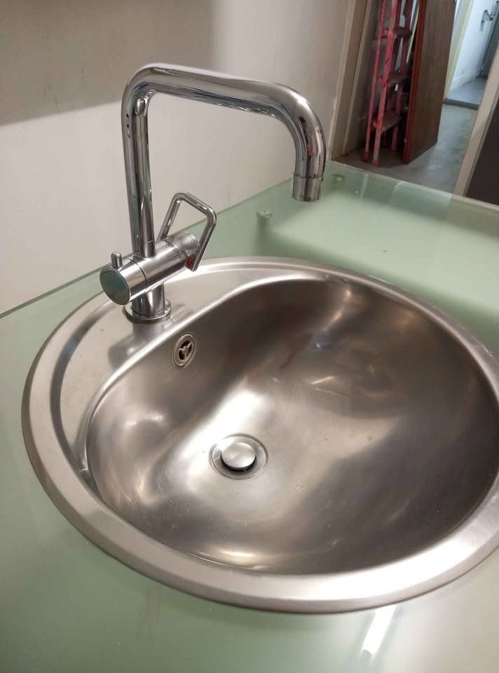 Ikea Mobili per bagno: Meuble sanitaire – Usato da Bienne venduto da Daniel_Schader 4