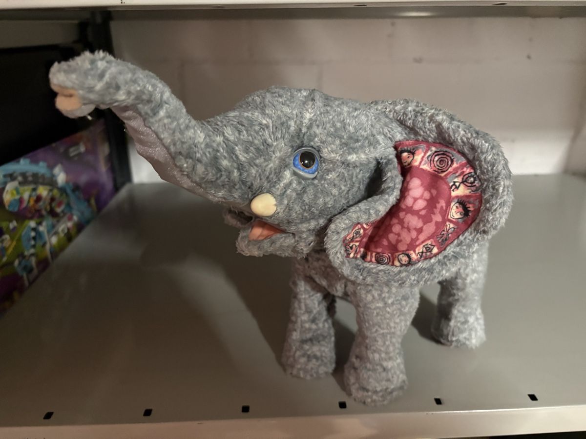 FurReal Giocattoli: FurReal Friends Elefant, interaktiv, gebraucht – Usato da Beromünster venduto da msklef 5