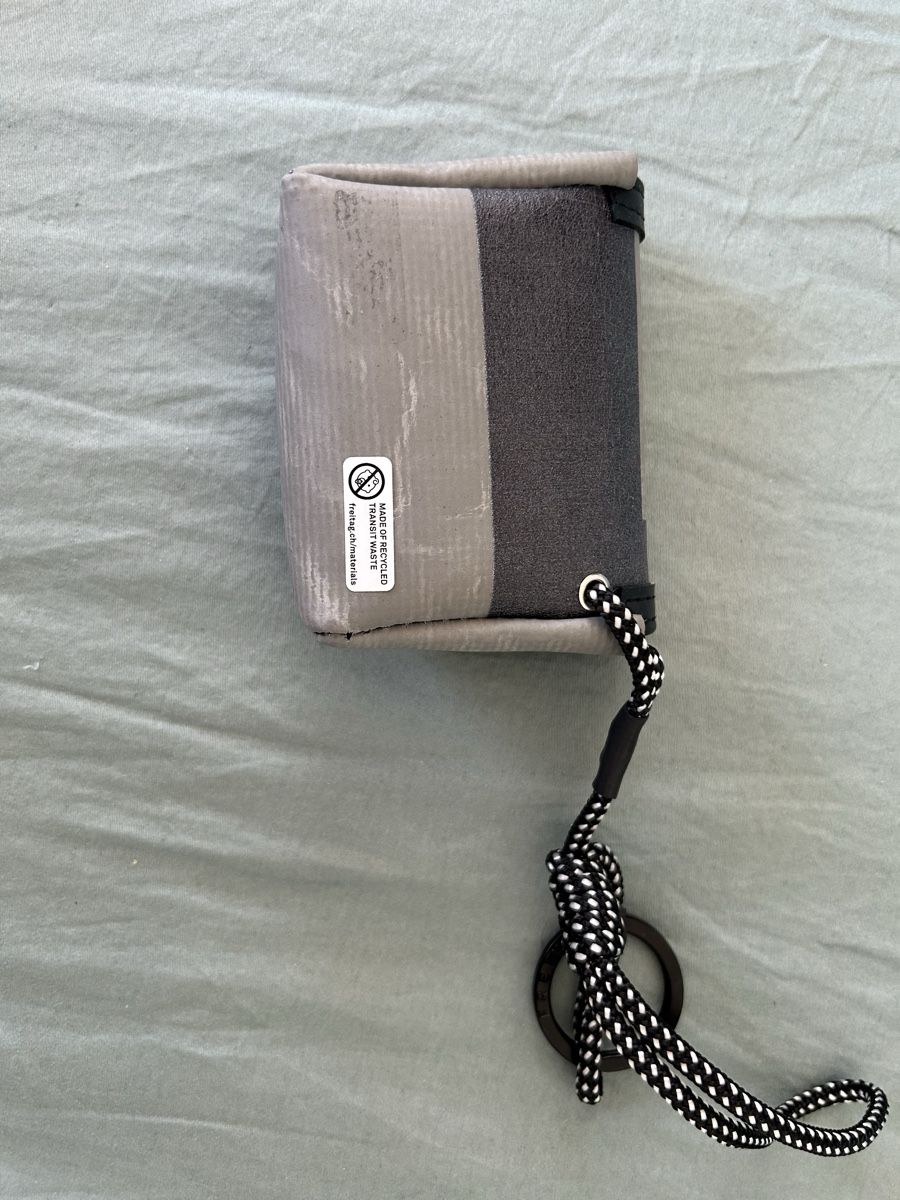 Freitag Borse: Mini messenger Freitag neu – Nuovo (secondo la descrizione) da Wohlen b. Bern venduto da Honeypie 1