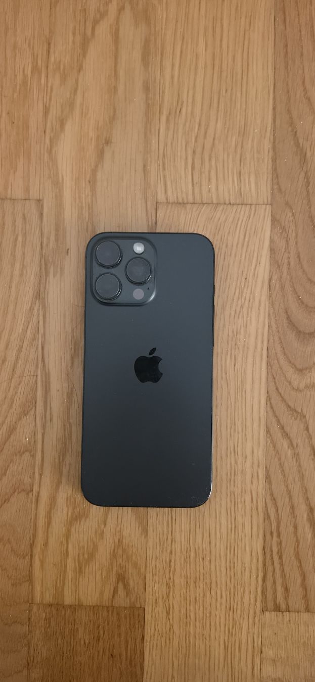 Apple Portables: Iphone 16 Pro Max – D'occasion à Root par Audi_21 6