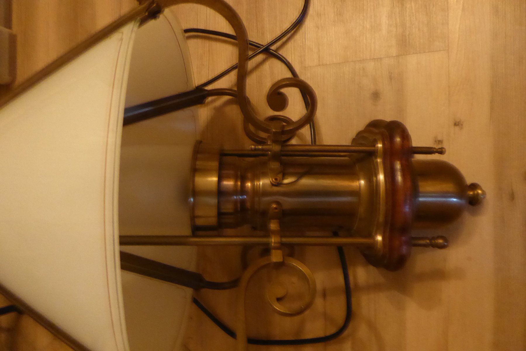Lampade: Sehr schöne Alte Lampe – Usato da Sargans venduto da Benziner 2