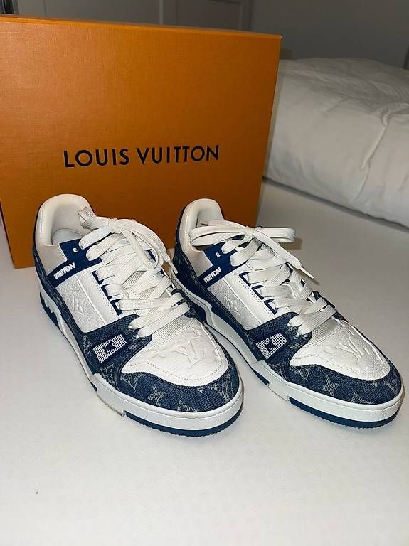 Herrenschuhe: Louis Vuitton LV Trainer Monogram Denim "Blue/White" – Gebraucht aus Langnau i. E. von dis_tc9q