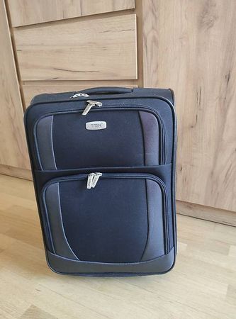 Valise trolley, sac de sport sur roulettes et sac de voyage