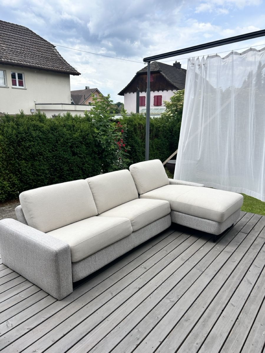 Sofas: Bettsofa hellgrau Stoff, 2-Teilig – D'occasion à Herzogenbuchsee par StephanJaeggi1