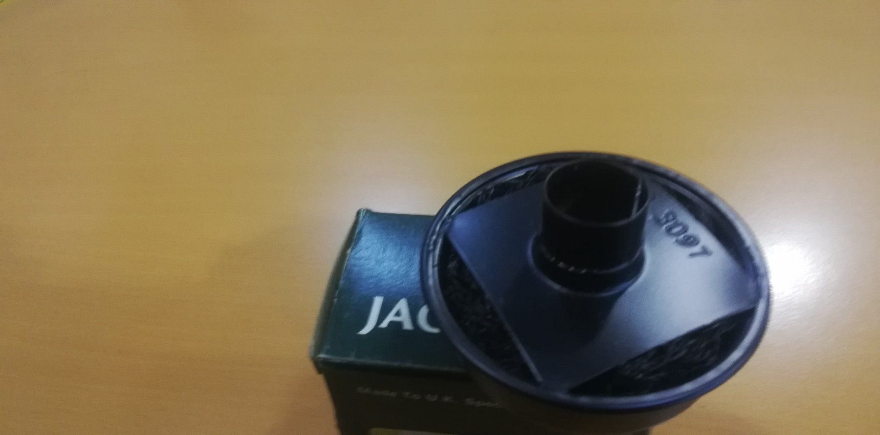 Jaguar Tutti pezzi di ricambio auto: Oeldeckel zu Jaguar oder Bri. Leyland – Nuovo e nell'imballaggio originale da Langenthal venduto da Egro50 3