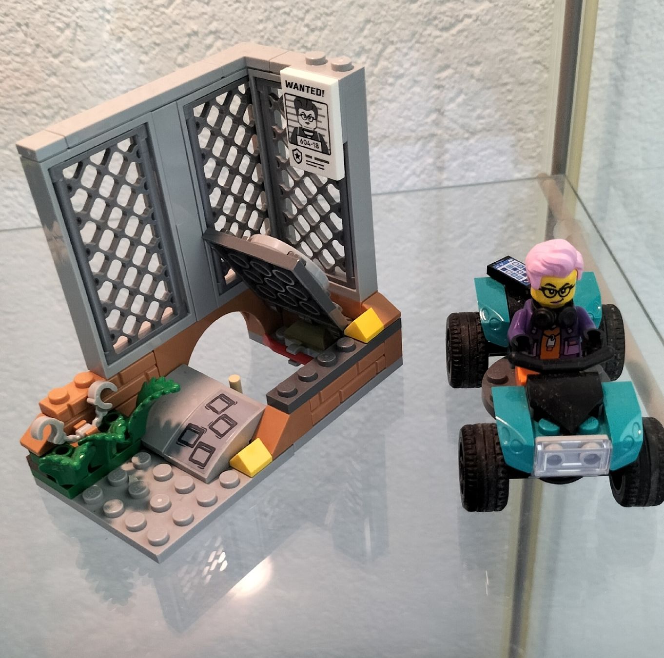 Lego Kit di costruzioni: Lego City 60418 Mobiler Polizeitruck – Nuovo (secondo la descrizione) da Heimenschwand venduto da Gurnigel0 2