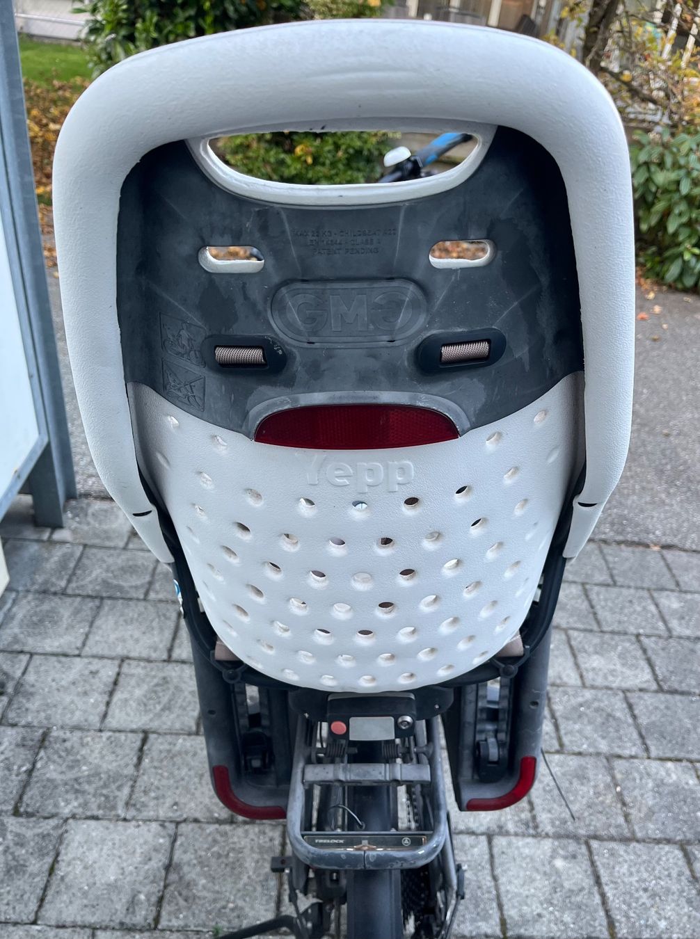 Thule Pezzi di ricambio: Thule Yepp Maxi Kindersitz – Usato da Kirchberg BE venduto da qualle01 1