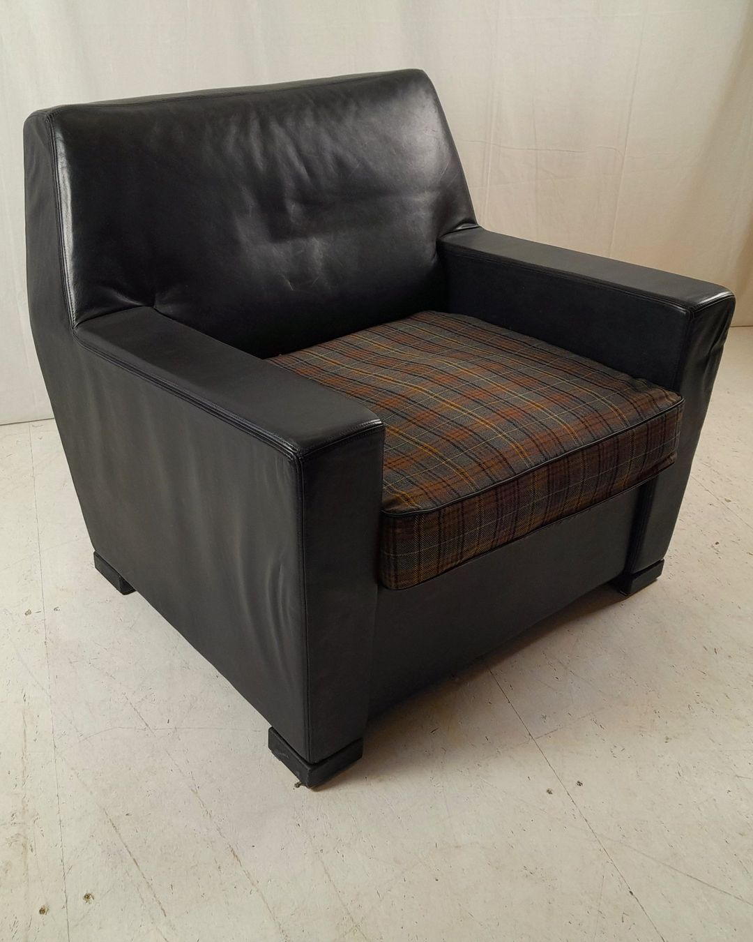 De Sede Poltrone: DeSede Vintage Leder Sessel – Usato da Hittnau venduto da v-v-onlineverkauf