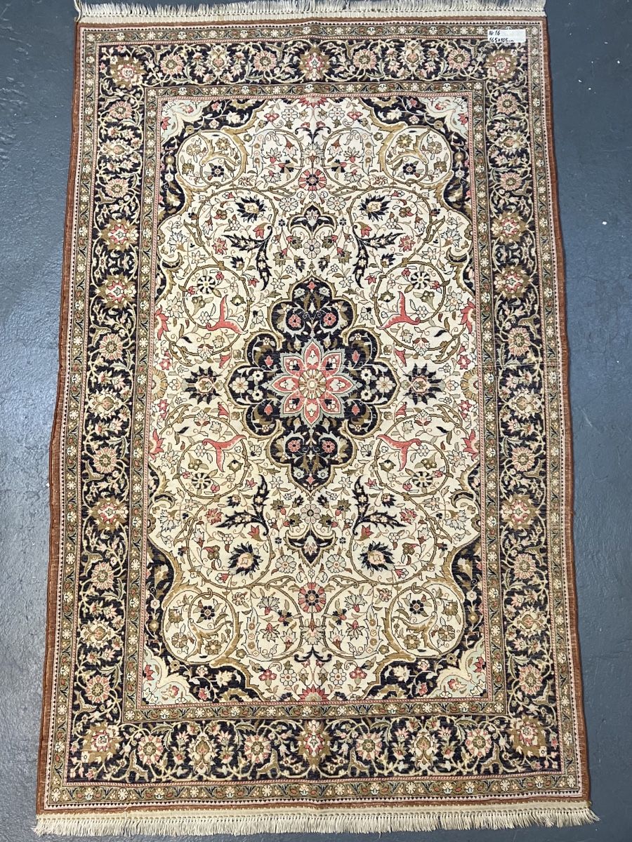 Teppiche: Seidenteppich Ghom  Perser165x105cm – Gebraucht aus Zürich von otomado 2