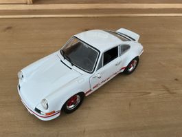 Porsche 911 RS  Massstab 1/18 
