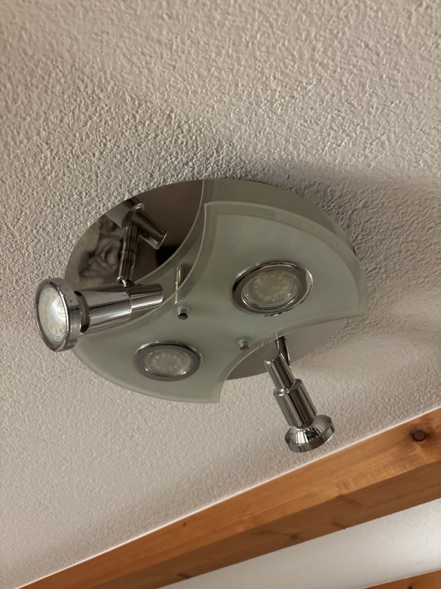 Lustres & lampes de plafonds: Deckenlampe mit 2 Spots – D'occasion à Wil ZH par Pfisti87 1