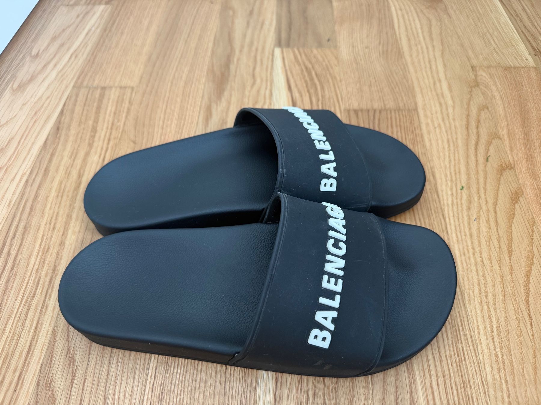 Balenciaga Scarpe da uomo: Balenciaga Pool Slide Badepantoletten – Nuovo (secondo la descrizione) da Männedorf venduto da bar_6cbc 3