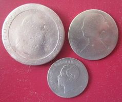 3 alte Münzen -Victoria 1861 - Georgius 1797 - Vittorio 1861