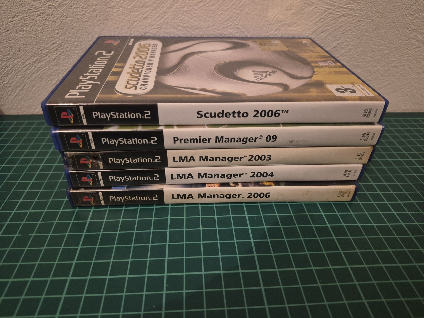 Sony Giochi: PS2 Football Manager Games Bundle - Winter Nostalgia!  – Usato da Meyrin venduto da Retro-GZ