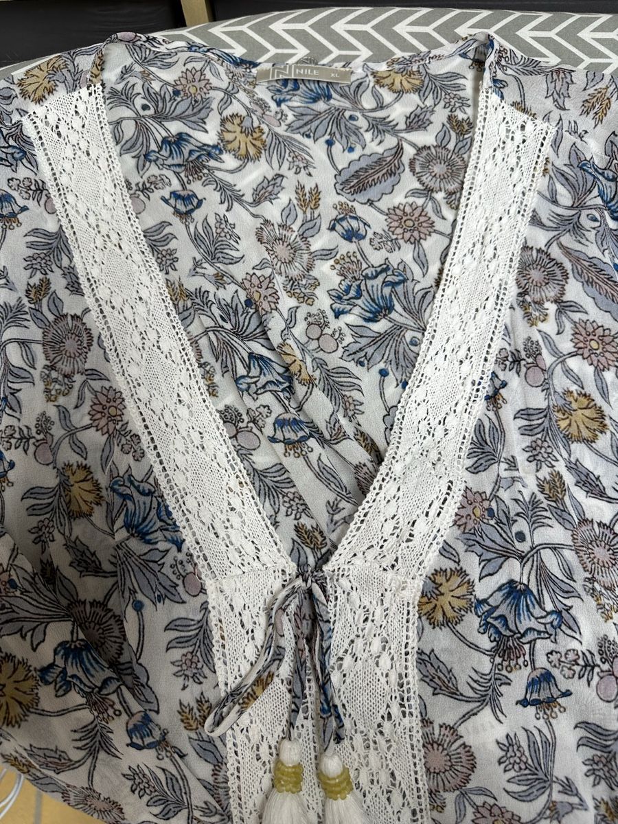 Nile Vestiti: Nile Viskose Kleid mit Blumenmuster, Grösse XL – Nuovo (secondo la descrizione) da Maur venduto da Gelten 2