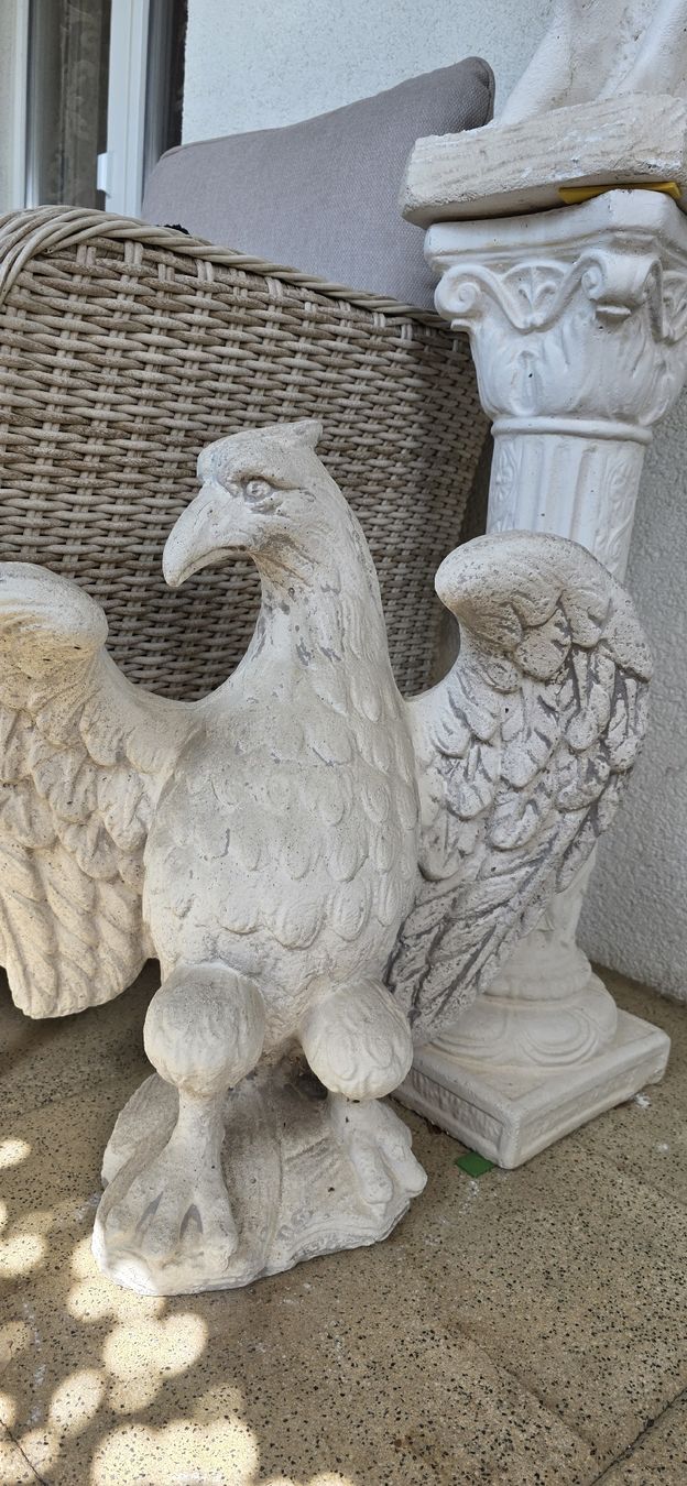 Sculture & Statue: Grosse imposante Antike Adler Statue, Stein – Usato da Kaufdorf venduto da Nati-Nati