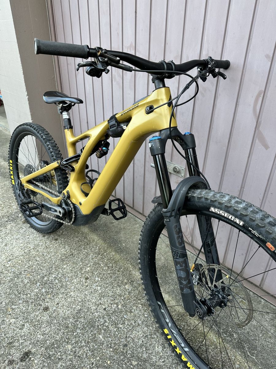 Specialized Biciclette: Specialized Turbo Levo Carbon Expert Gen 3 2023 – Usato da Bäch SZ venduto da Surfbuur82