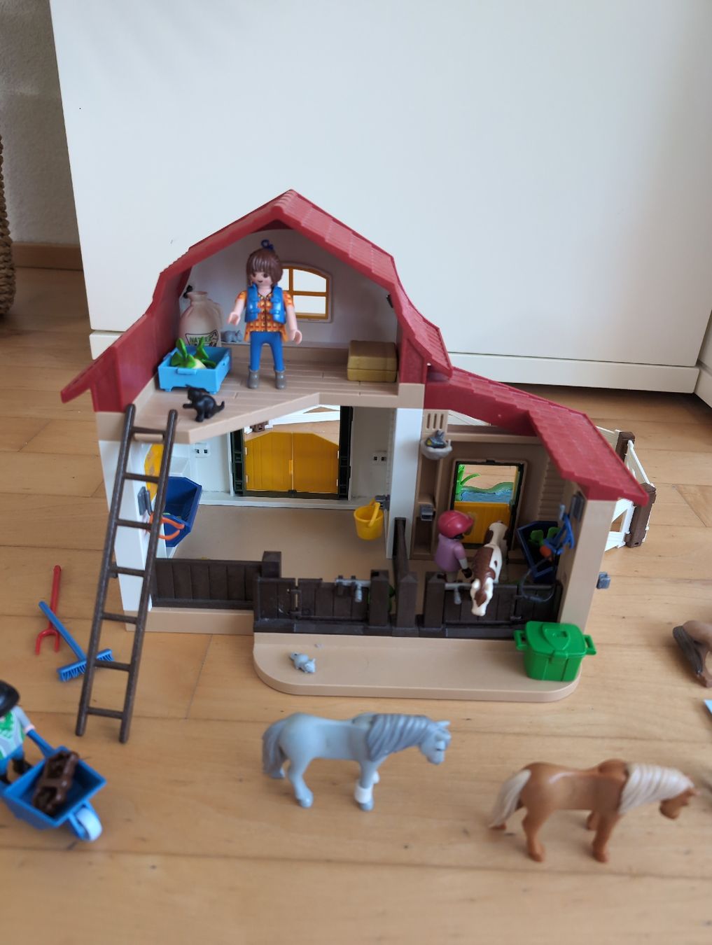 Playmobil Spielzeuge: Playmobil Ponyhof 6927 – Gebraucht aus Aadorf von lilaliana 2