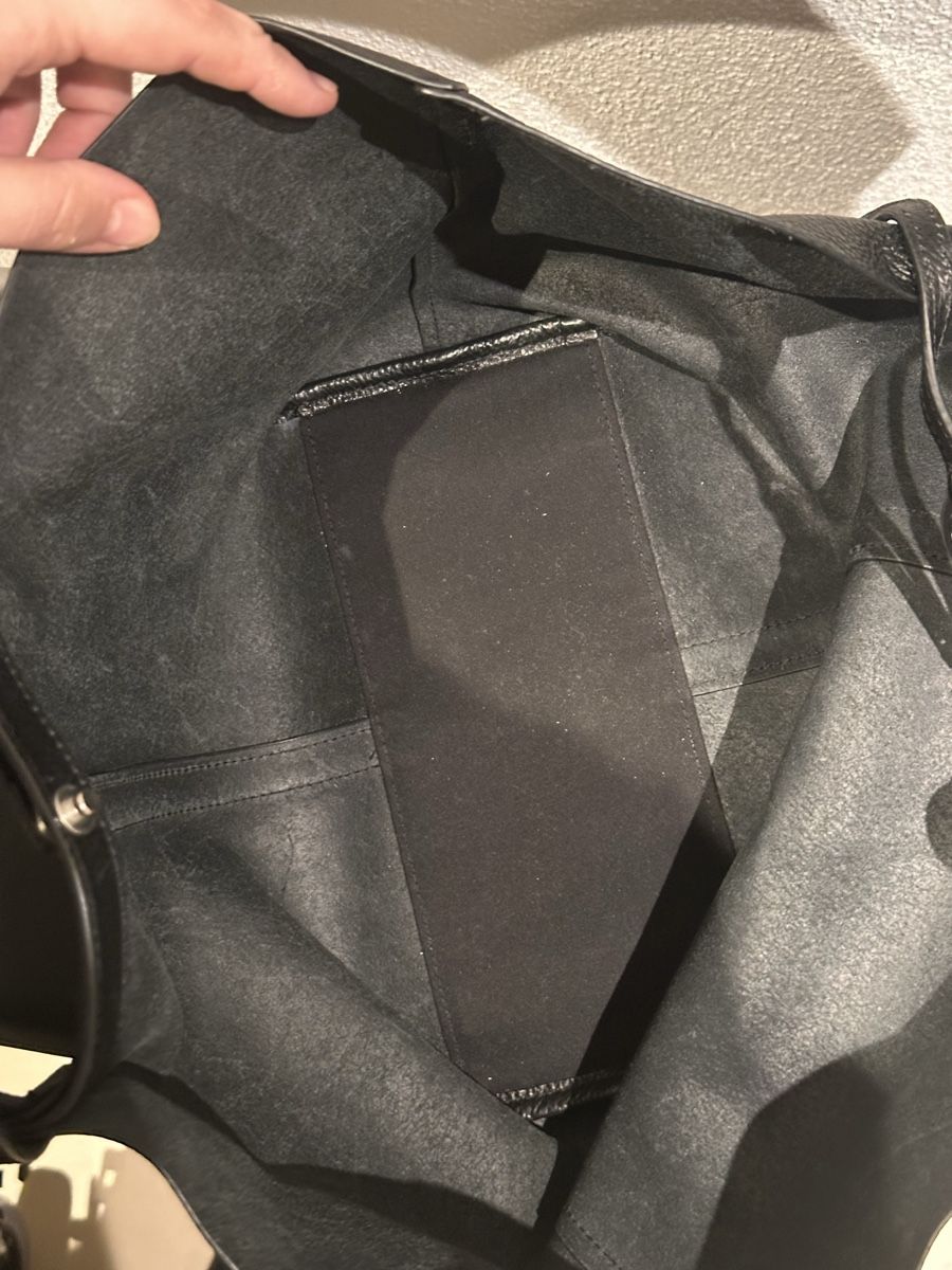 Allsaints Borse: Allsaints Leder Tote Medium mit Pouch Etui – Usato da Triengen venduto da Meetmeatthebodega 5