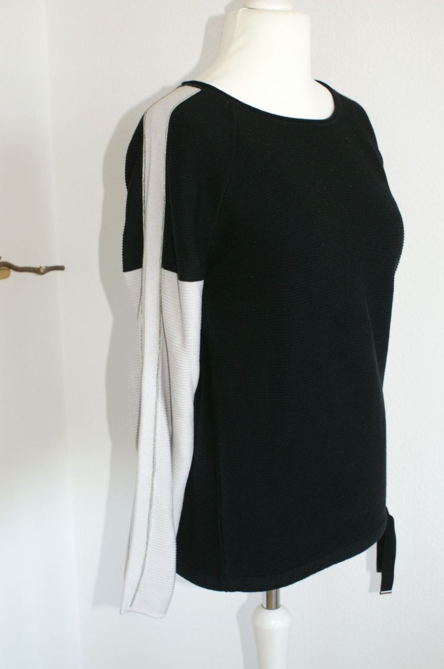 Monari Maglioni & Felpe: Pullover mit Silberdetails von monari, Gr. 36, schwarz/stein – Usato da Grüt (Gossau ZH) venduto da o-nyx