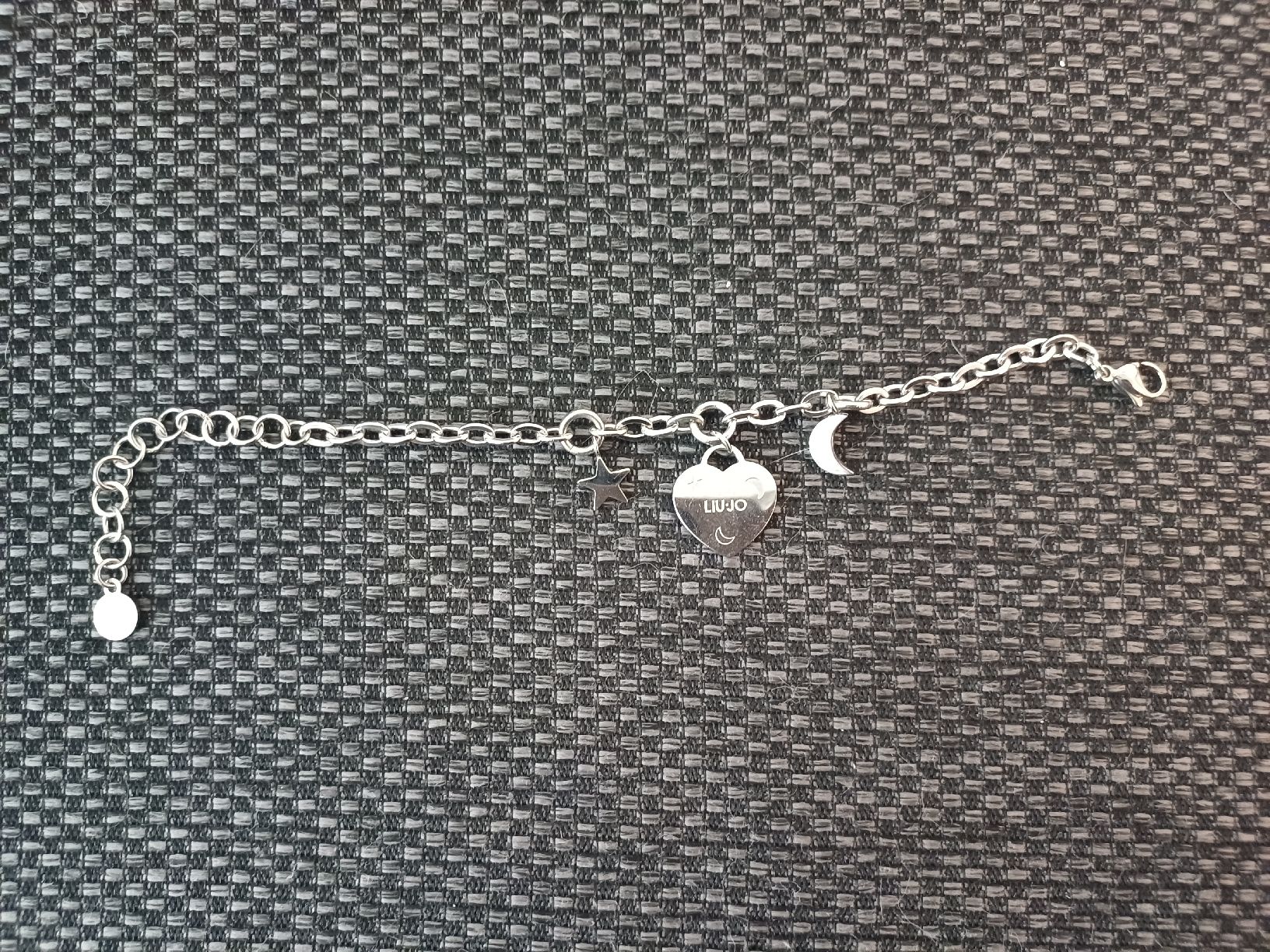 Liu Jo Armbänder & -reifen: Liu Jo Armband Silber mit 3 Anhänger – Gebraucht aus Ostermundigen von Loulilou86