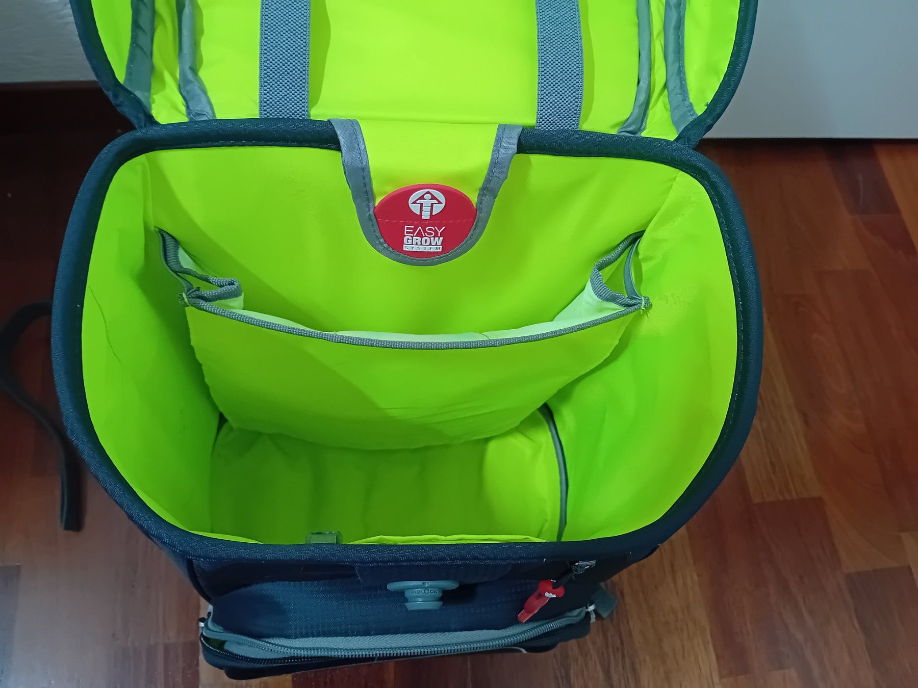 Sacs & sacs à dos: Schulranzen Step by Step dunkelblau neuwertig – D'occasion à Erlenbach ZH par mikhail_s 1