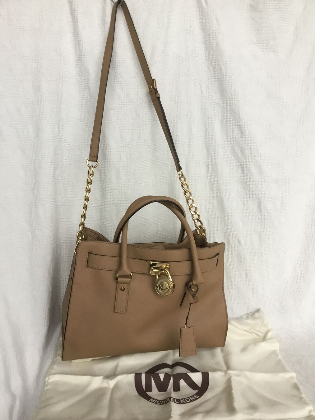 Michael Kors Taschen für Damen: Neuwertige grosse Michael Kors Tasche – Gebraucht aus St. Gallen von chamilla