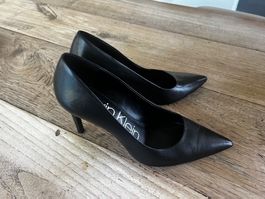 Schwarze Calvin Klein Pumps