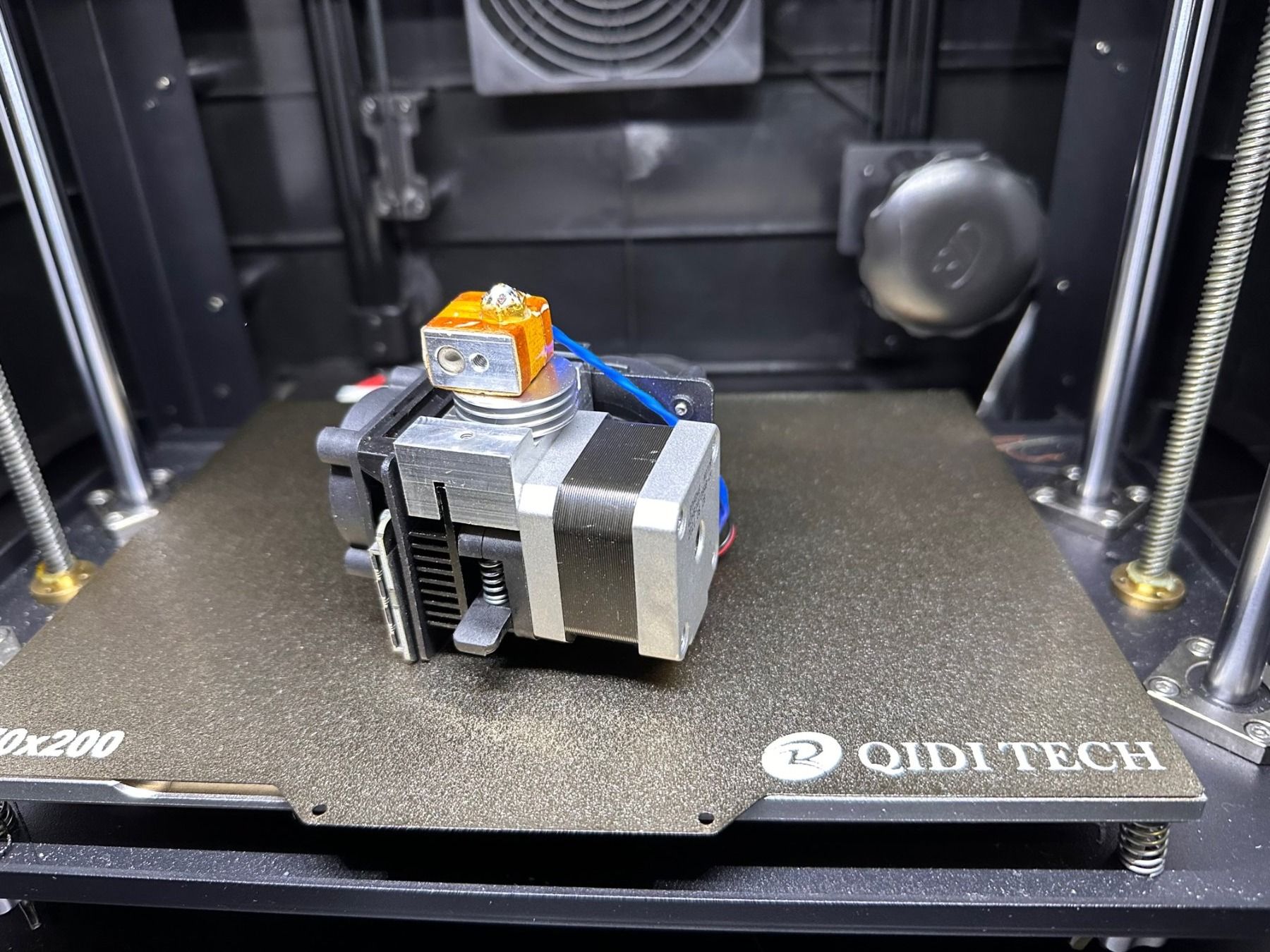 3D Drucker: 3D Drucker Qidi-Tech X-Plus mit diversem Zubehör – Gebraucht aus Baar von  5