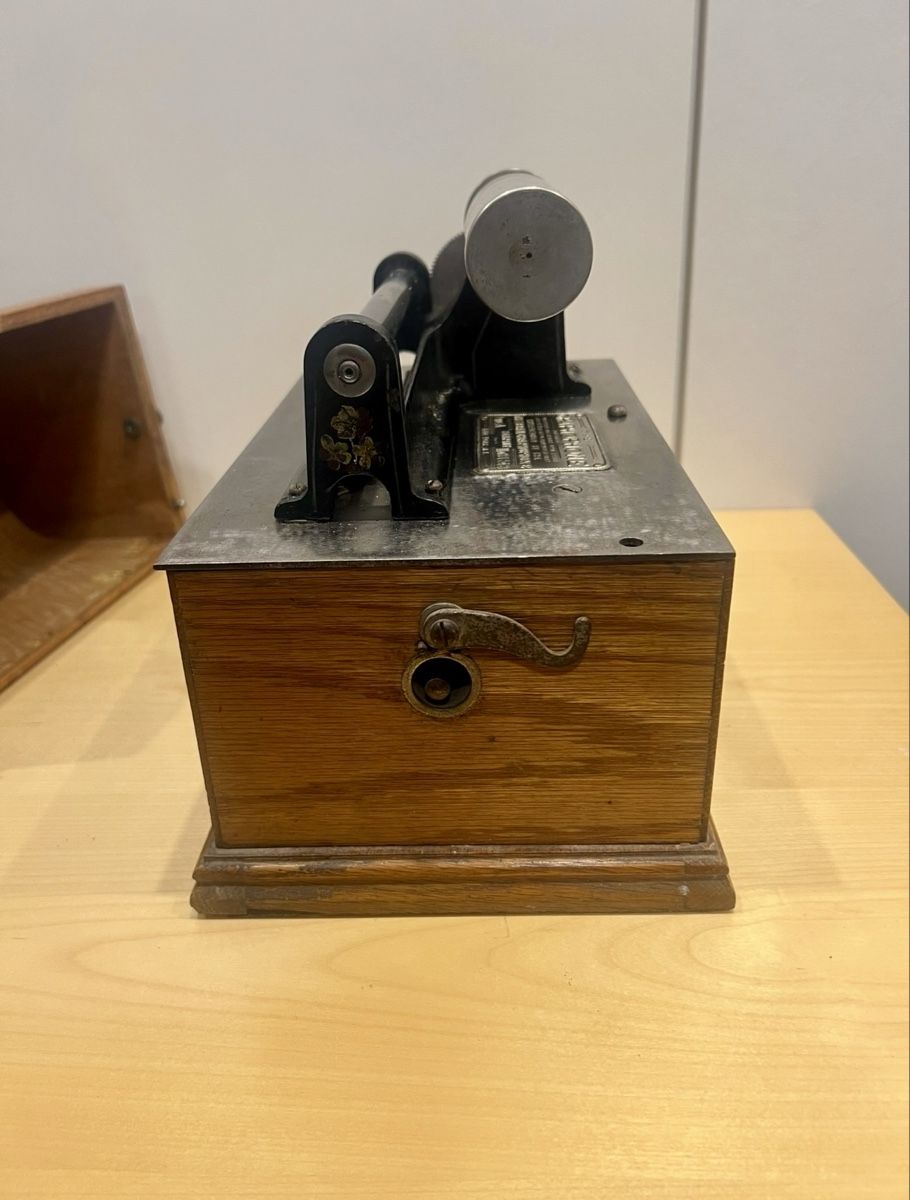 Plattenspieler: Gramophone Graphophone  – Gebraucht aus Münchenstein von cor_wpw2 5