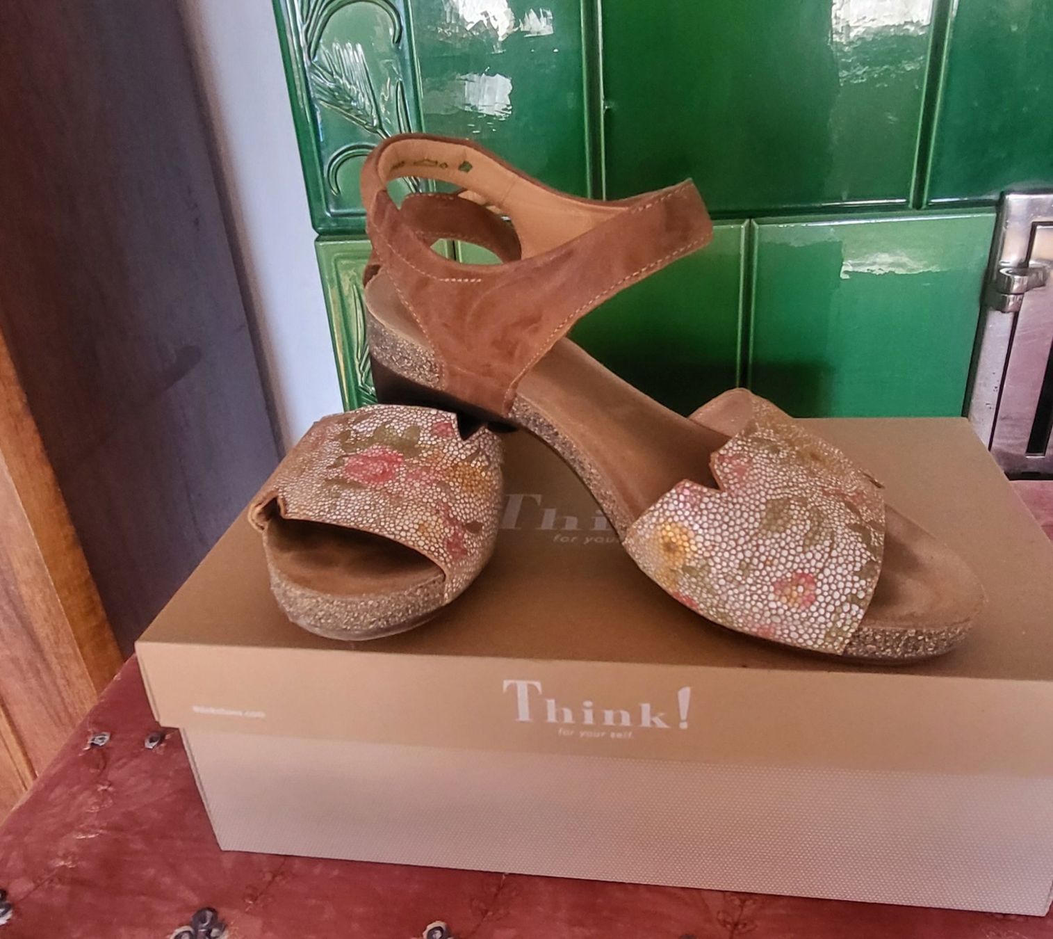 Think Scarpe da donna: Sommerschuh – Usato da Lupfig venduto da zwegenbaron 4