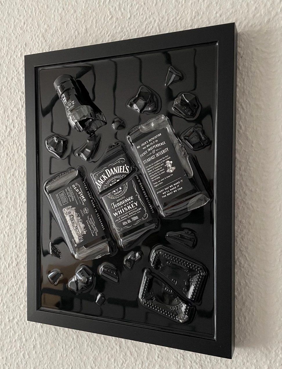 Dipinti: Cadre tableau d'art bouteille Jack Daniel's – Nuovo e nell'imballaggio originale da Praz (Vully) venduto da Footzone.ch 1