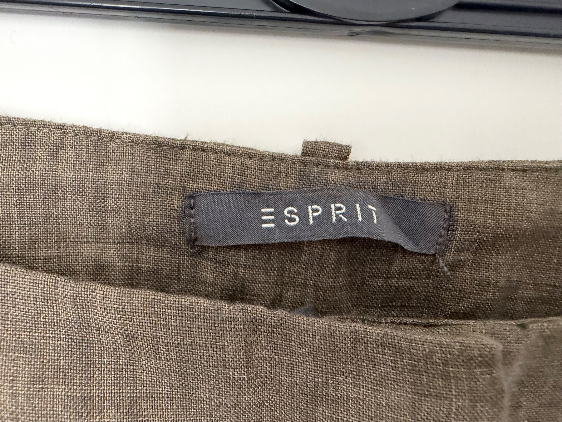 Esprit Pantaloni: ESPRIT Linen Pants - Size 42 – Usato da Muzzano venduto da Sidney_3 1