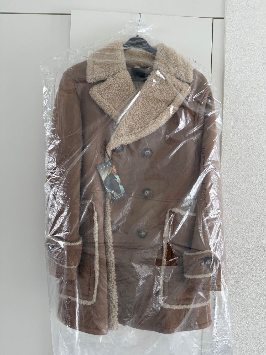 Burberry Giacche: BURBERRY BRIT Shearling Schaffell JACKE, TOP! – Usato da Wilen b. Wollerau venduto da rosmarin13 3