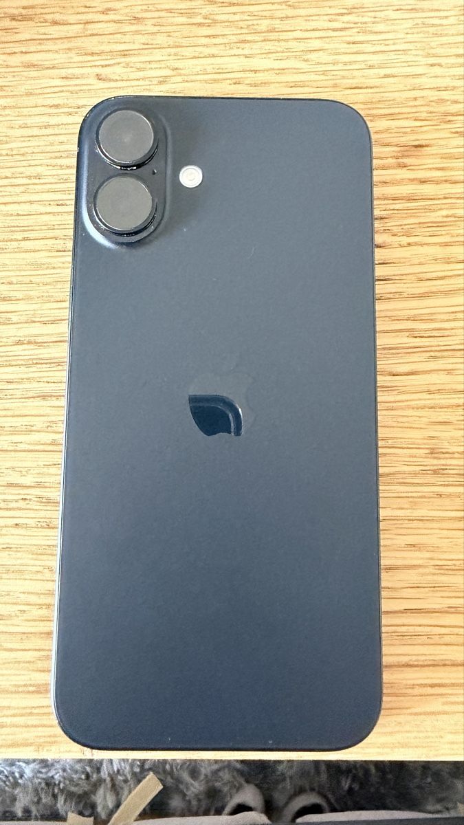 Apple Portables: iPhone 16 Plus, Black, 128GB – D'occasion à Glattbrugg par M2DAZ 1
