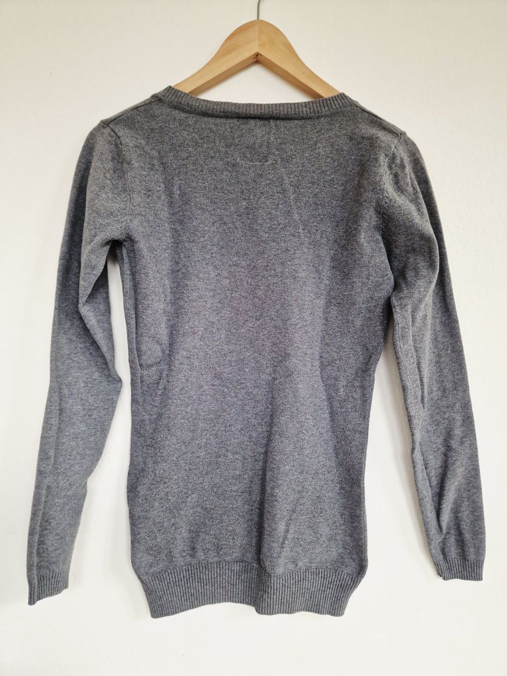 Only Maglioni & Felpe: Damen Pullover Manor Only Essentials Gr. S Grau – Usato da Hallau venduto da CHACLA 2