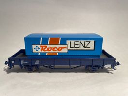 ROCO Niederbordwagen blau beladen mit Container, DC Achsen