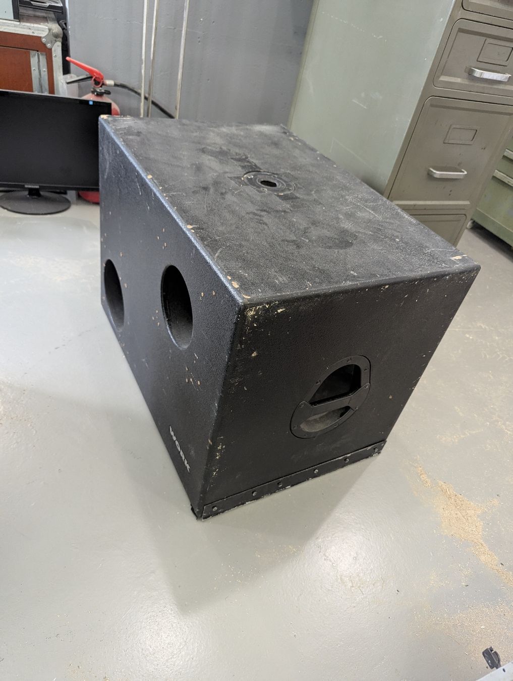 Haut-parleurs: caisson de basse / subwoofer – D'occasion à Romanel-s-Lausanne par Sebbb1998 1