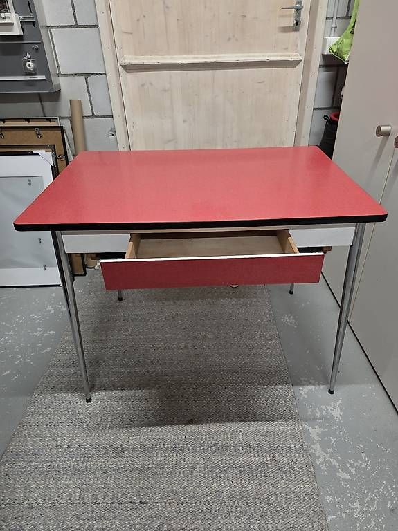 Tavoli: Kelco Tisch mid century – Usato da Grosshöchstetten venduto da kids04