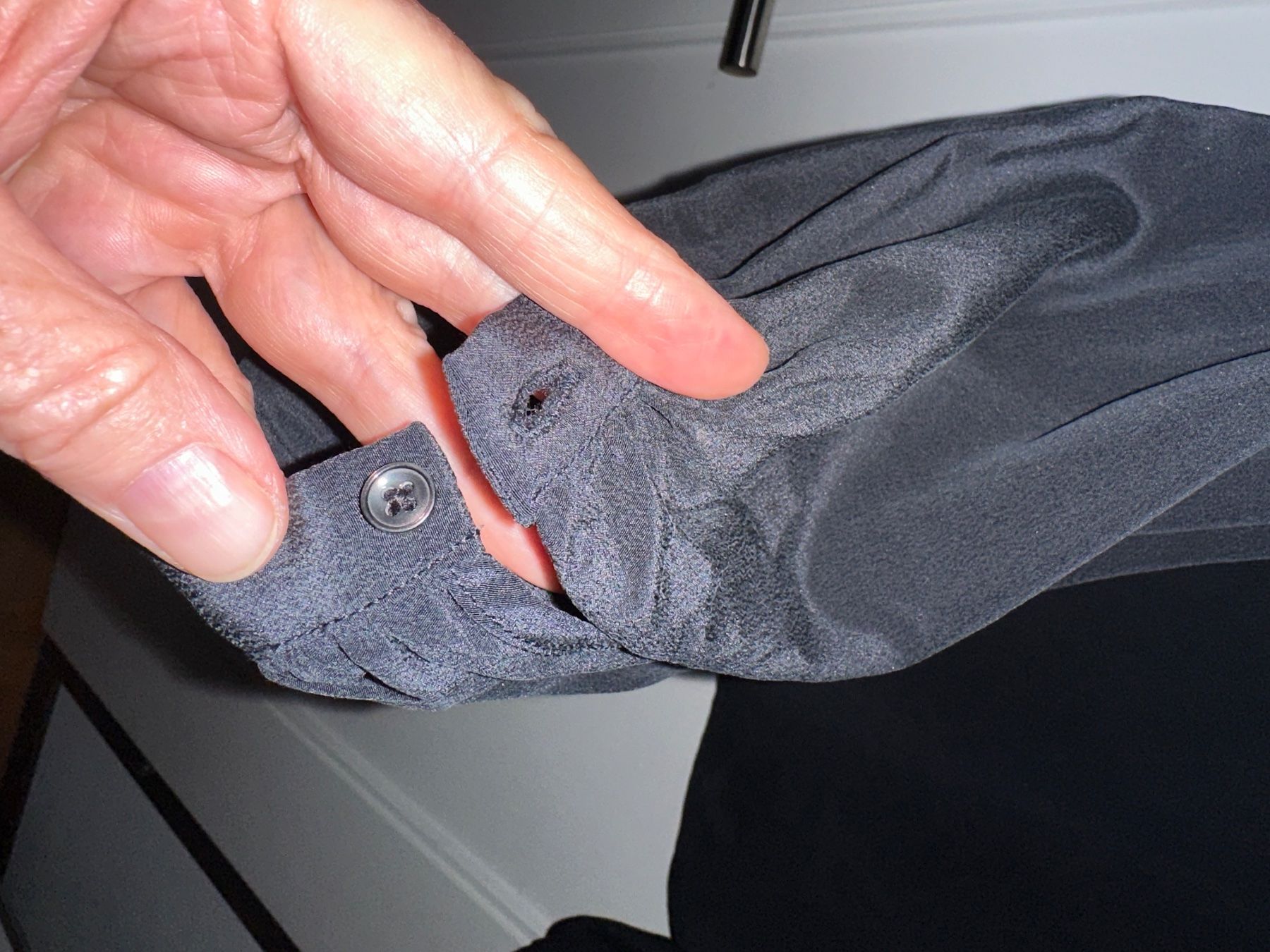 Camicette: Bluse 7 For All Mankind Schwarz Damen – Usato da Weggis venduto da emanjo 4