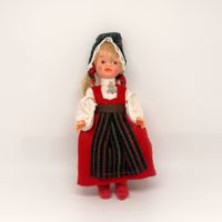 Vintage-Trachtenpuppe aus Schweden oder Norwegen - Folklore