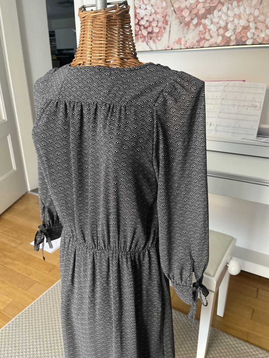 H&M Vestiti: Elegantes Kleid, H&M, 36 – Usato da Solothurn venduto da Bobesch08 2