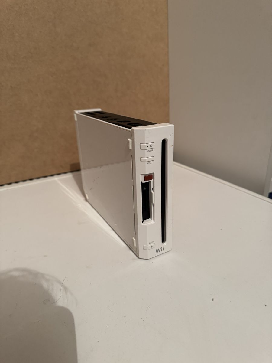 Nintendo Console: Console Nintendo Wii blanche occasion – Usato da Bulle venduto da rmv_qsw7 2