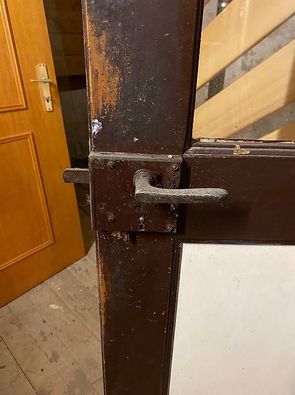 Portes: Porte rustique en bois – D'occasion à Denezy par emi_7br8