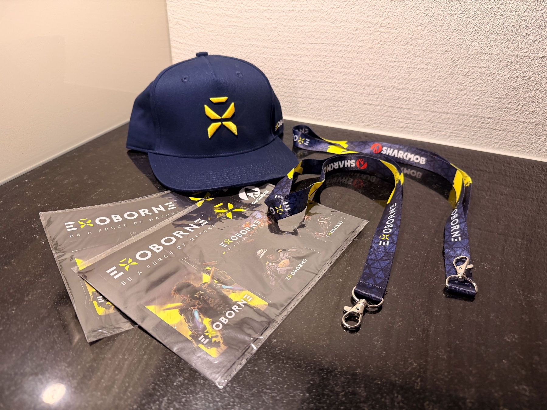 Spiele: Exoborne Fan Set (Gamescom 2025) – Gebraucht aus Reinach BL von Graphix