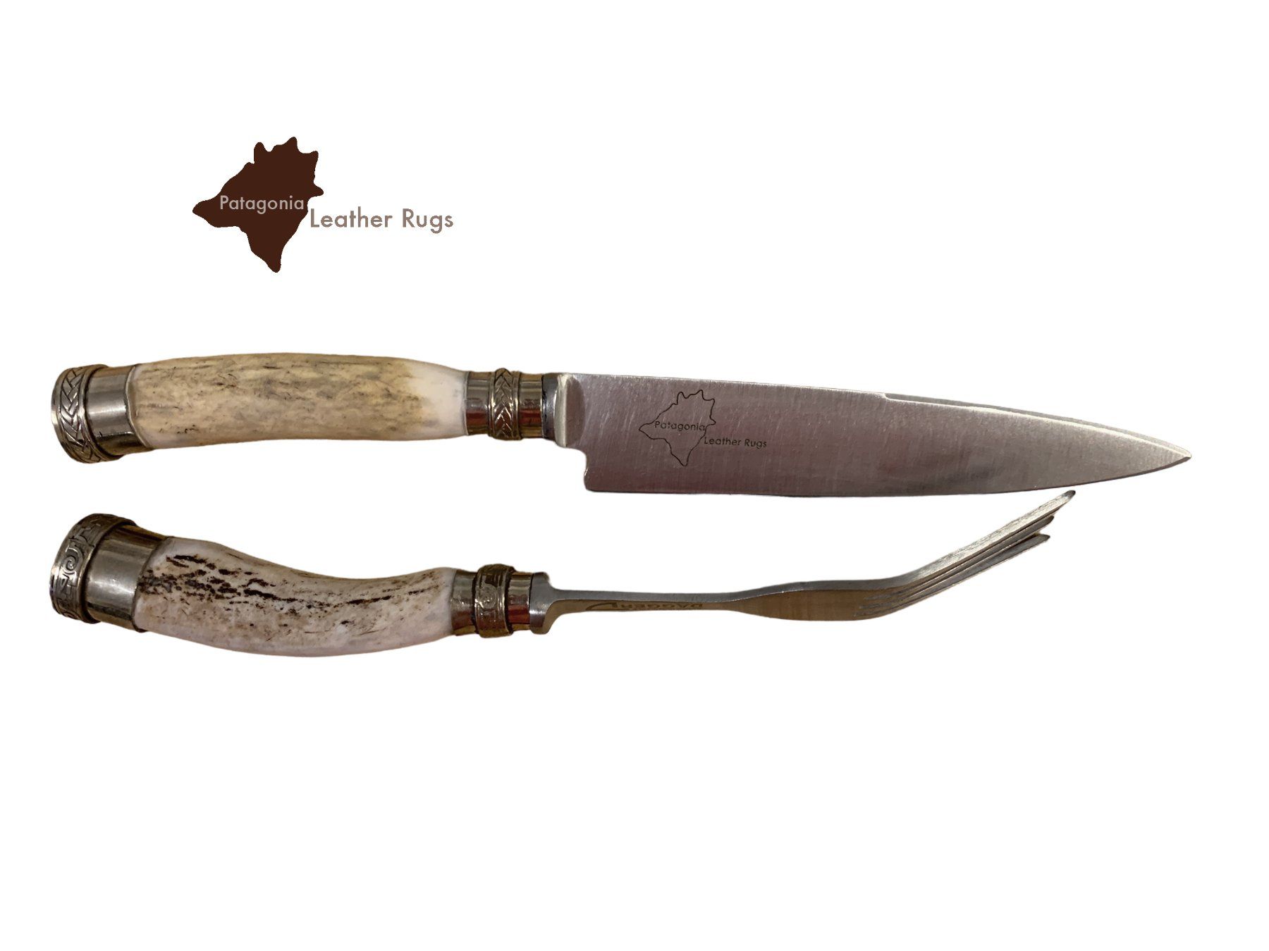 Set di posate: Messer- und Gabel-Set mit Hirschgeweih-Griffen – Nuovo e nell'imballaggio originale da Arbedo venduto da patagonialeatherrugs