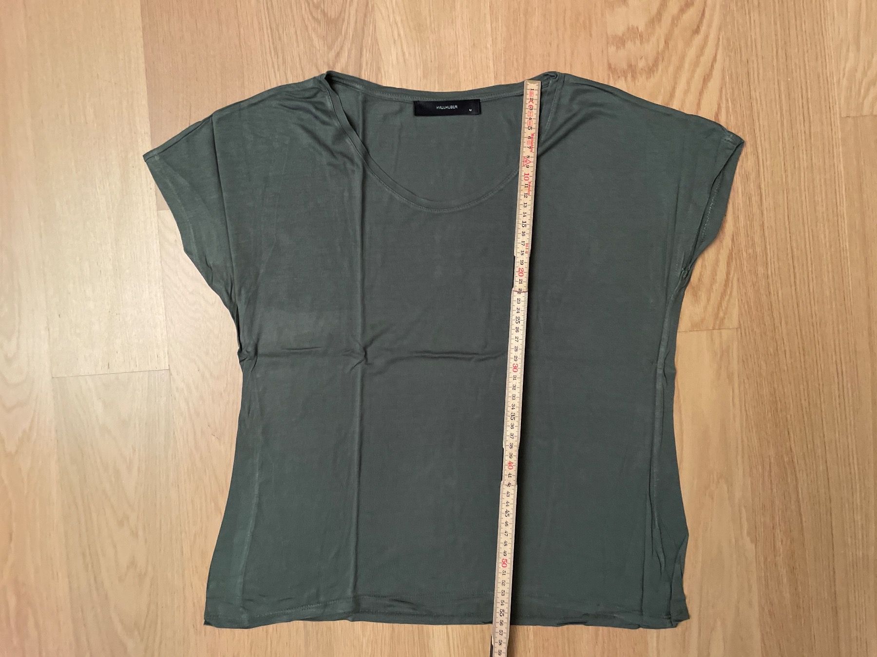 Hallhuber T-shirt: Tshirt Hallhuber M – Usato da Basel venduto da pilzliii