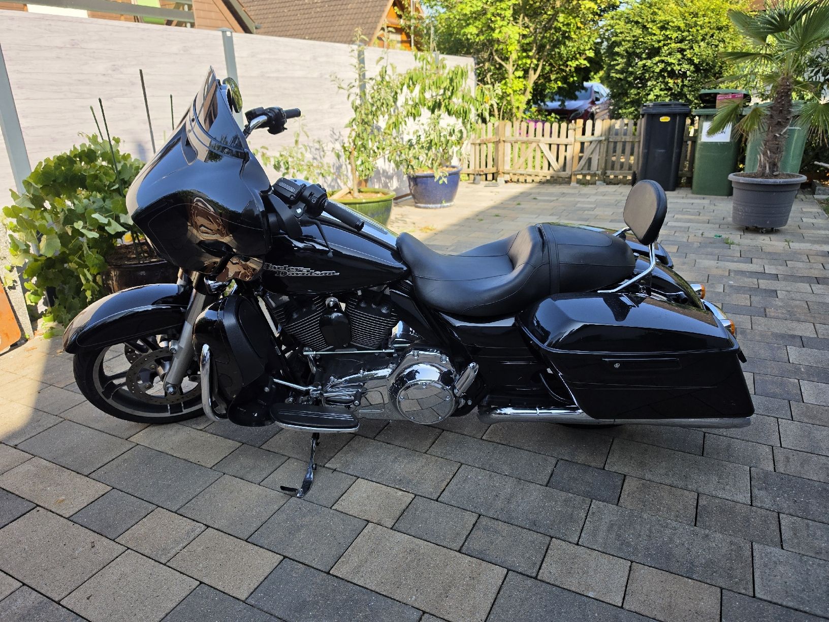 Harley-Davidson Touring: Harley Davidson Street Glide Touring – Usato da embrach venduto da martinleite 1