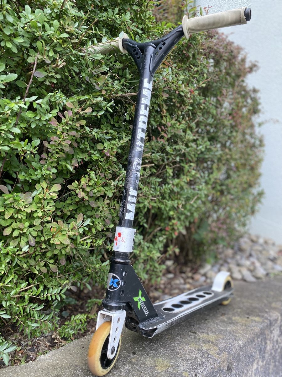 Micro Kickboard: Trottinette / Freestyle Scooter v. Micro X-treme – Gebraucht aus Zuerich von Isabelle