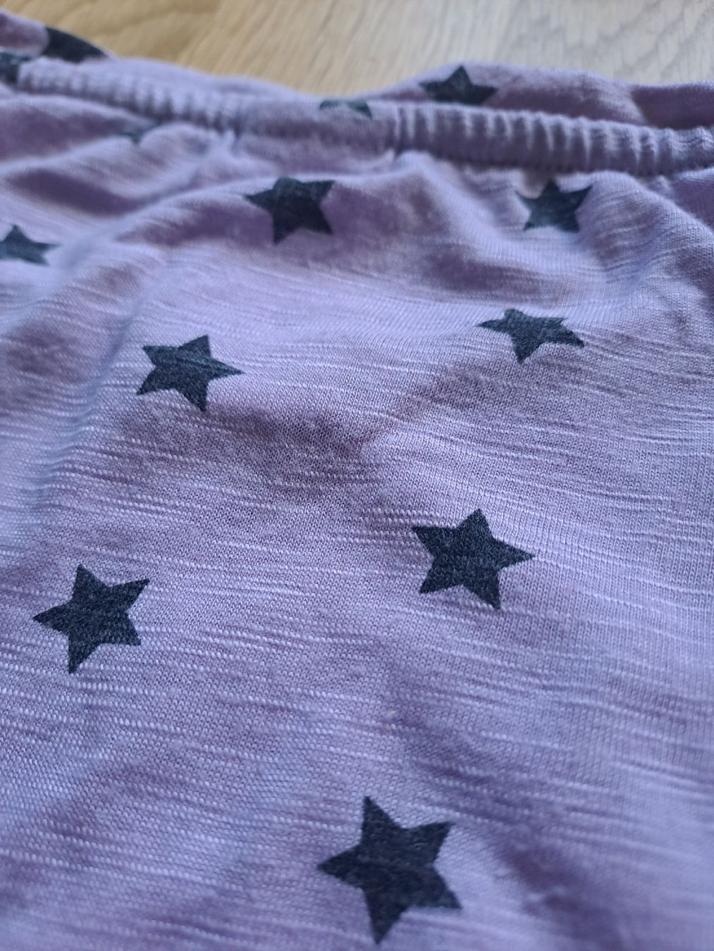 C&A Camicette, T-shirt & Top: Mädchen T-Shirt mit Sternenmuster – Usato da Wabern venduto da jeroalila 2